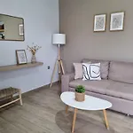Bamboo House Syros No1