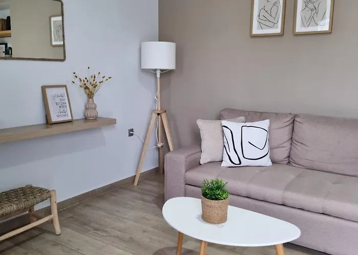 Bamboo House Syros No1