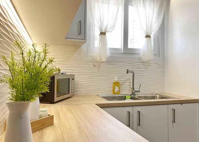 Bamboo House Syros No1 * 에르무폴리