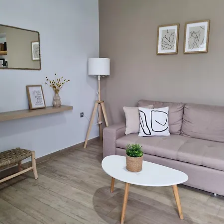 Bamboo House Syros No1