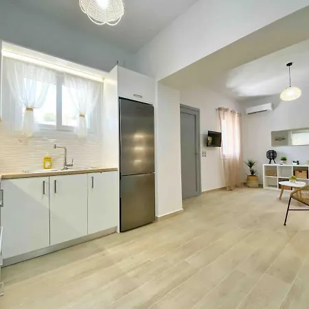 Bamboo House Syros No1 *