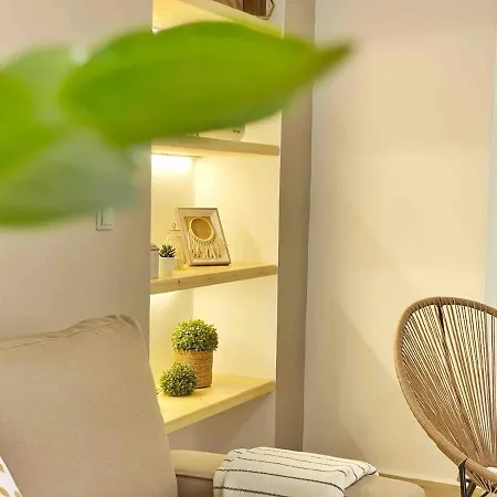 Bamboo House Syros No1 *